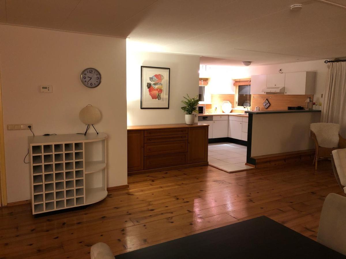 Familiehuis Achter De Duijnhoeve Zuidbakkum Esterno foto