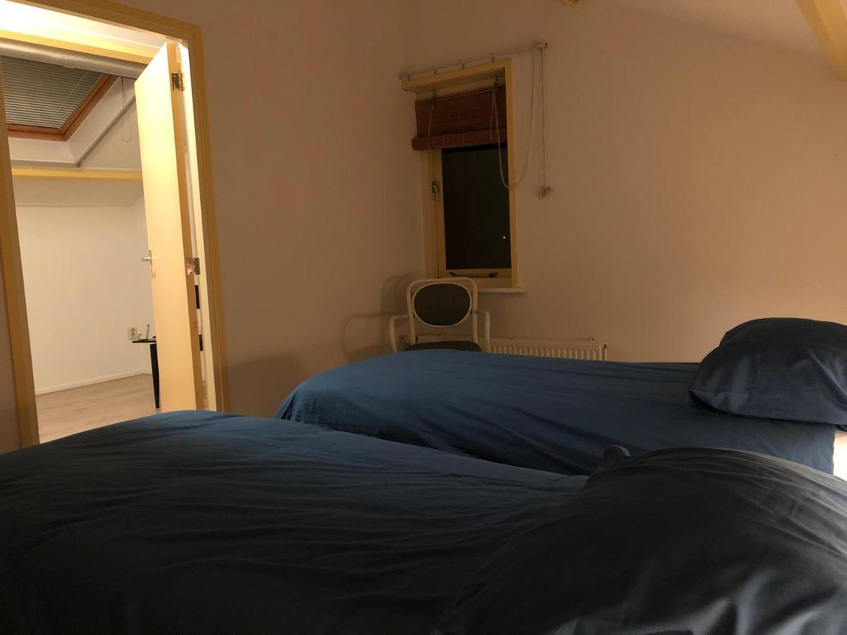 Familiehuis Achter De Duijnhoeve Zuidbakkum Esterno foto