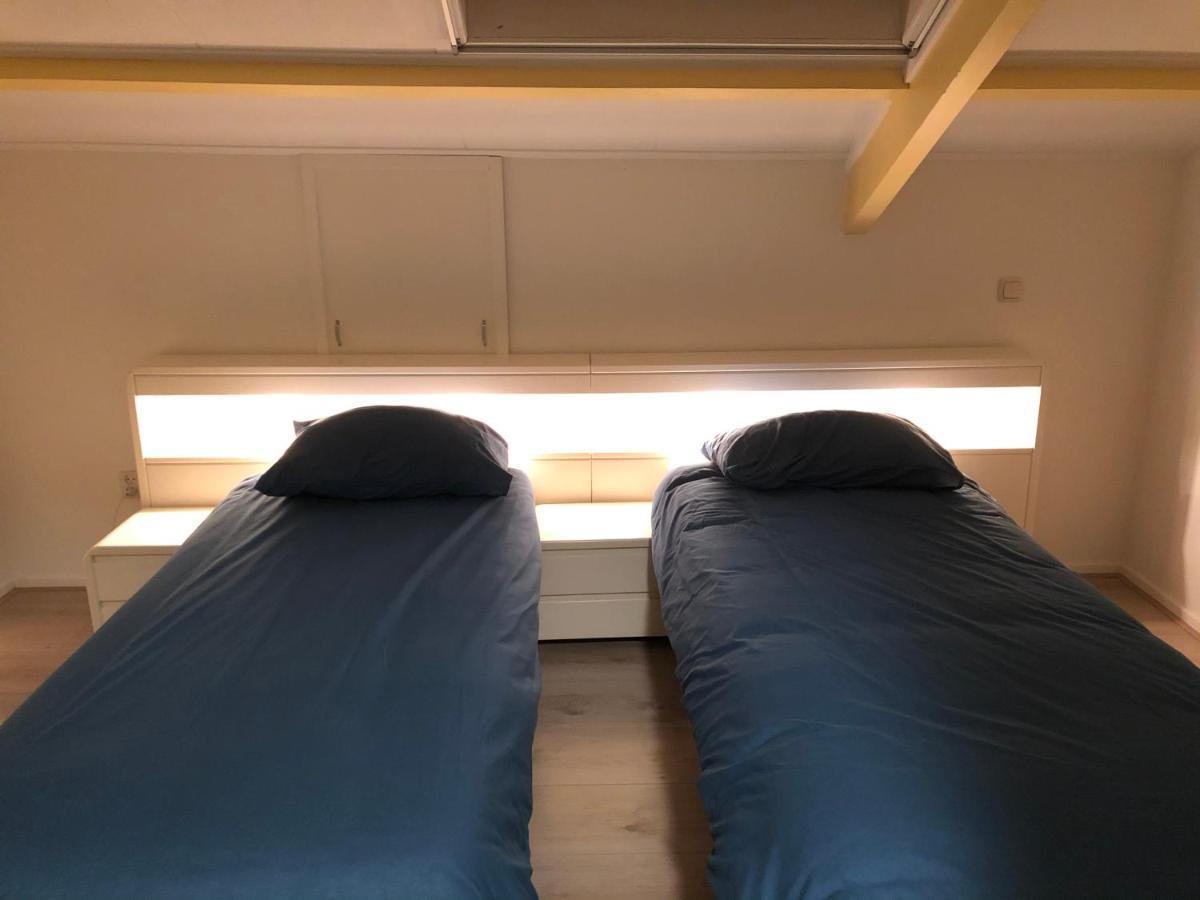 Familiehuis Achter De Duijnhoeve Zuidbakkum Esterno foto